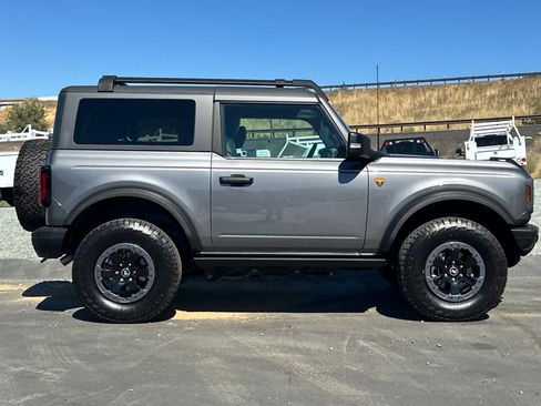 Certified 2021 Ford Bronco Badlands AWD/4WD image 3