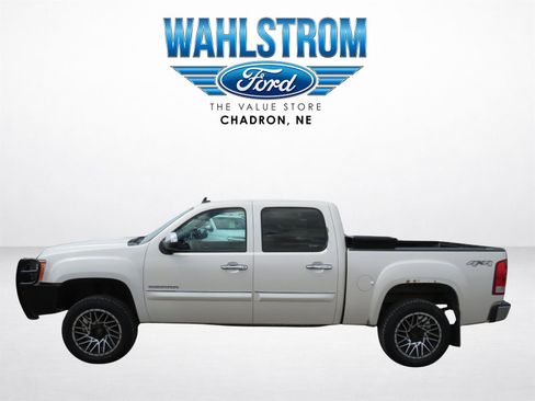 Used 2013 GMC Sierra 1500 SLT AWD/4WD image 2