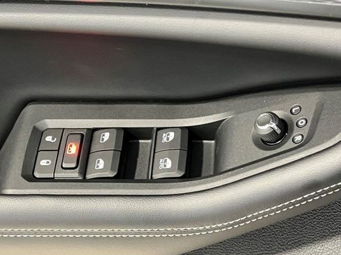 New 2025 Jeep Grand Cherokee L Altitude image 27