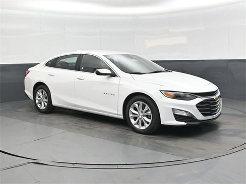Used 2024 Chevrolet Malibu LT image 1