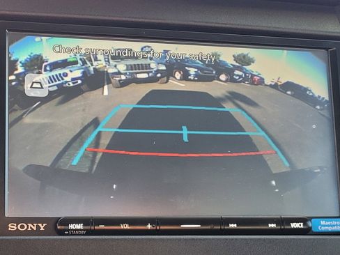 Used 2017 Toyota Tundra Limited w/ Limited Premium Package RWD image 27