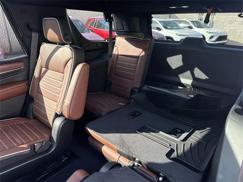 Used 2024 GMC Yukon Denali Ultimate image 44