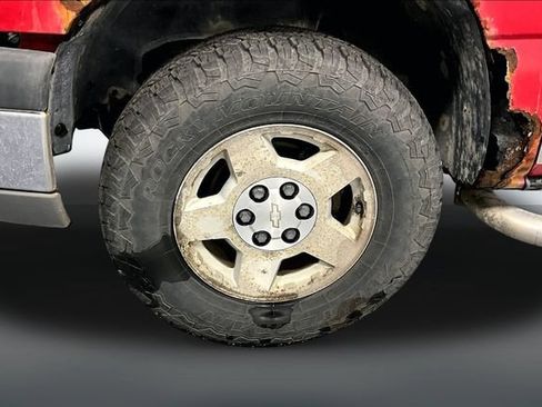Used 2004 Chevrolet Silverado 1500 4x4 Crew Cab image 25