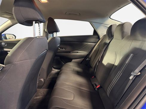 Used 2024 Hyundai Elantra SEL image 24