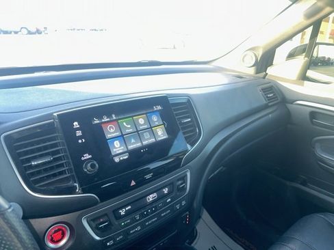 Used 2022 Honda Pilot TrailSport image 27