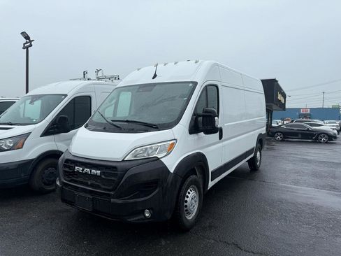 Used 2025 RAM ProMaster 2500 w/ Convenience Group FWD image 23