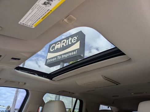 Used 2018 Cadillac Escalade Luxury image 28