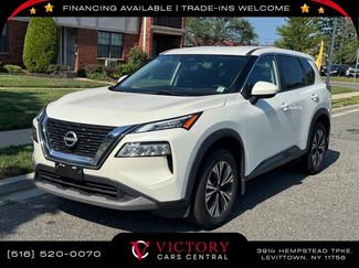 Used 2023 Nissan Rogue SV image 1