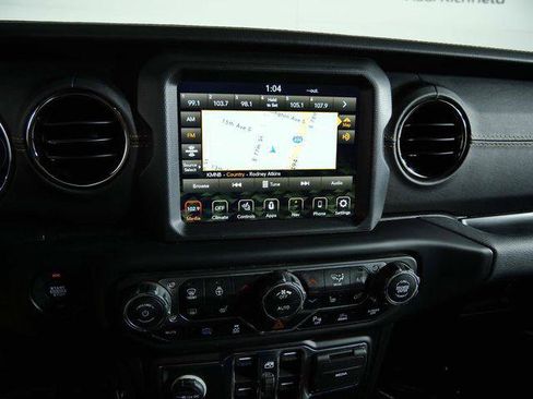 Used 2021 Jeep Wrangler Unlimited Sahara image 18