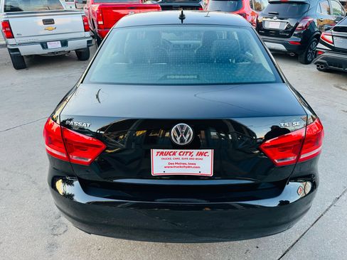 Used 2015 Volkswagen Passat 1.8T SE image 4