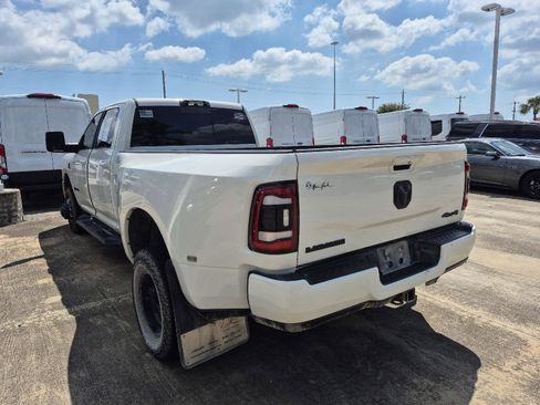Used 2024 RAM 3500 Laramie w/ Night Edition AWD/4WD image 4