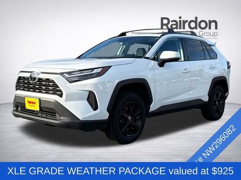 Used 2022 Toyota RAV4 XLE w/ Convenience Package AWD/4WD image 3