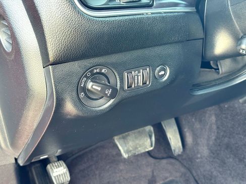 Used 2018 Dodge Challenger R/T Plus image 18