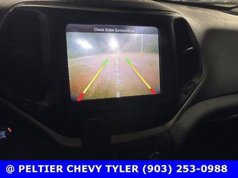 Used 2015 Jeep Cherokee Latitude w/ Comfort/Convenience Group image 15