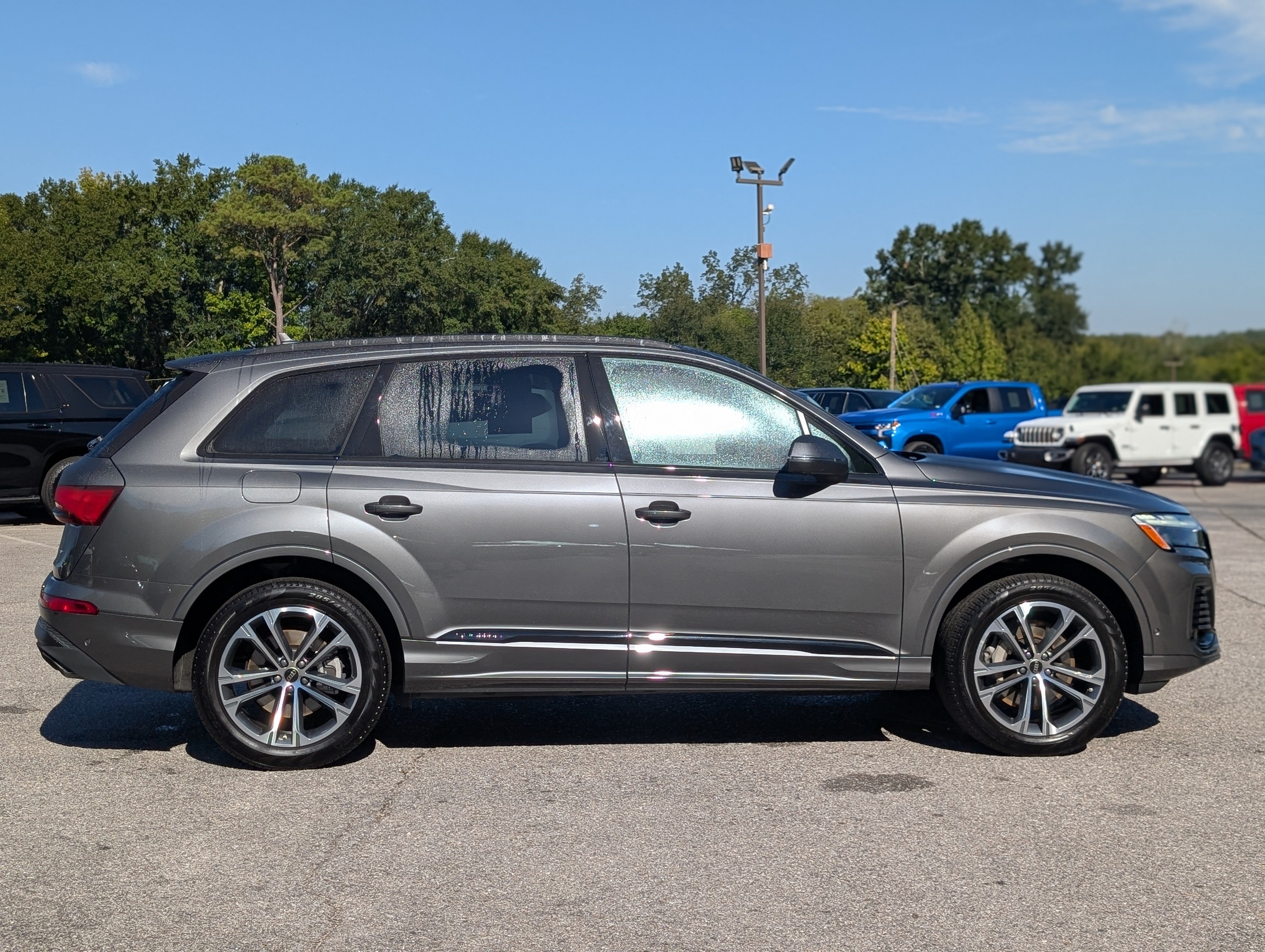 Used 2026 Audi Q7 2.0T Premium w/ Convenience Plus Package AWD/4WD image 10