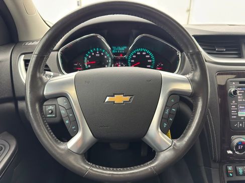 Used 2015 Chevrolet Traverse LTZ AWD/4WD image 17