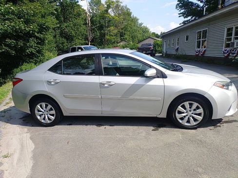 Used 2016 Toyota Corolla LE w/ Body Protection Package #1 FWD image 7