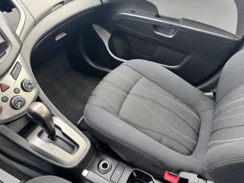 Used 2016 Chevrolet Sonic LT w/ Fun and Sun Package image 14