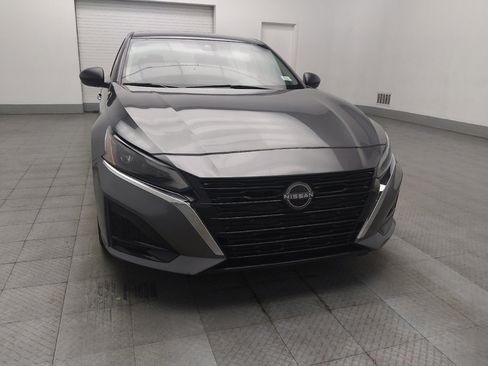 Used 2024 Nissan Altima 2.5 SV image 14