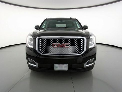 Used 2015 GMC Yukon Denali w/ Premium Package image 2