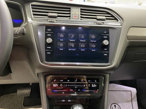 Used 2024 Volkswagen Tiguan Wolfsburg Edition image 23