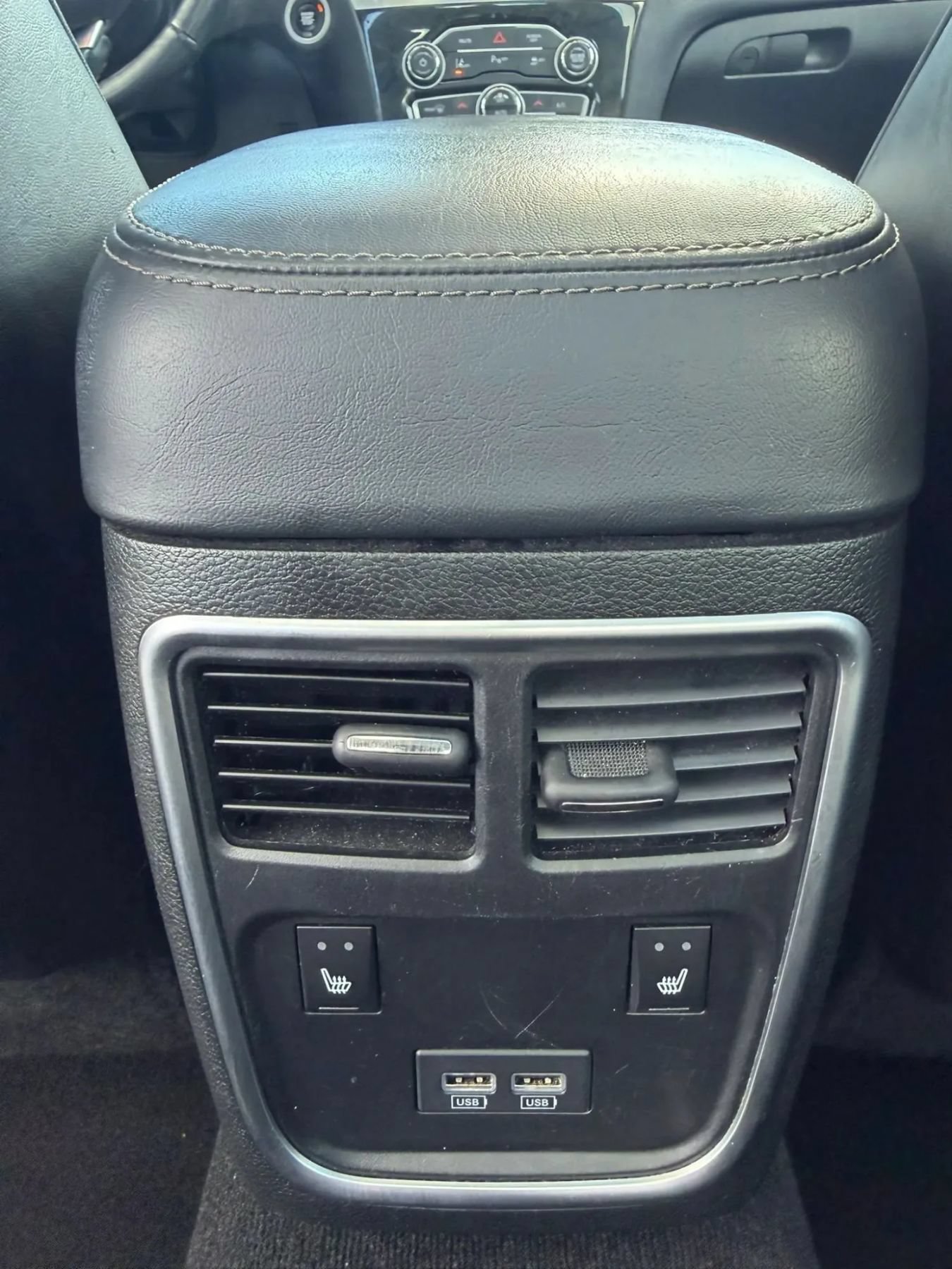 Used 2019 Chrysler 300 Limited w/ Safetytec Plus Group AWD/4WD image 18