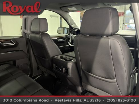 Used 2024 Chevrolet Silverado 1500 LT Trail Boss w/ Convenience Package II image 17