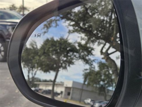 Used 2024 Buick Encore GX Avenir w/ Avenir Technology Package image 20