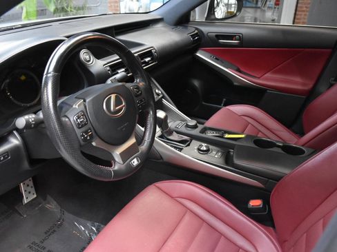 Used 2019 Lexus IS 300 F Sport AWD/4WD image 32