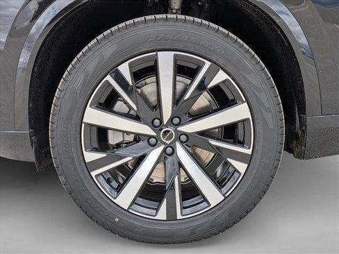 New 2026 Volvo XC90 B5 Core AWD/4WD image 10