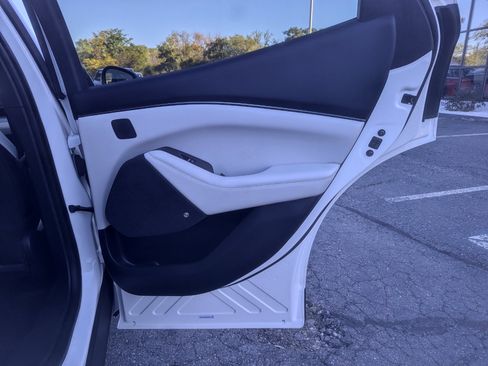 Used 2022 Ford Mustang Mach-E Premium w/ Ice White Appearance Package image 36