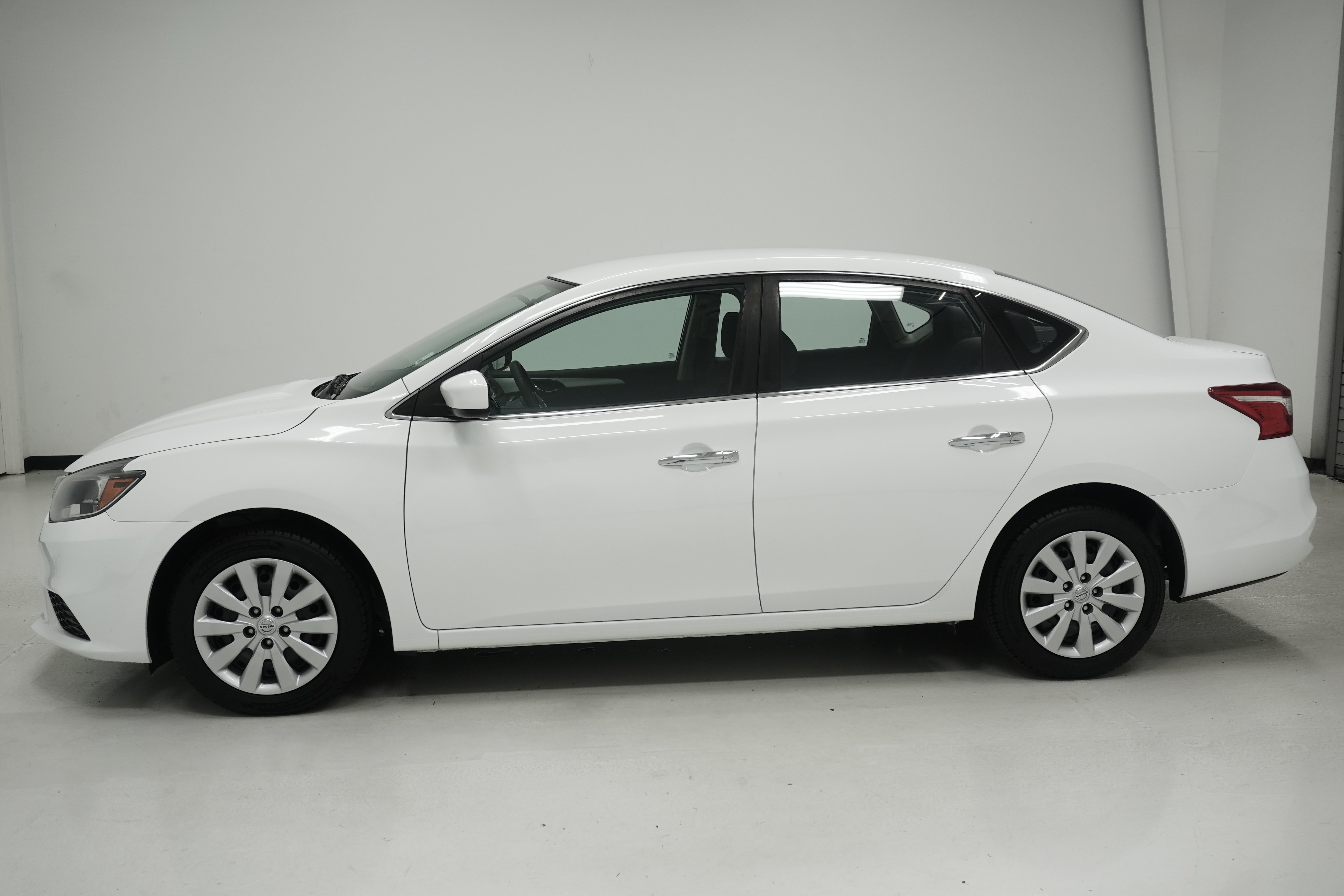 Used 2019 Nissan Sentra S FWD image 7