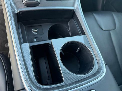 Used 2022 Hyundai Santa Fe Calligraphy image 22