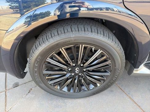 Used 2019 INFINITI QX80 Limited w/ All-Season Package image 10