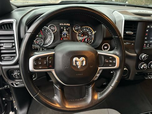 Used 2021 RAM 1500 Big Horn image 25