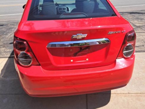 Used 2014 Chevrolet Sonic LT FWD image 3