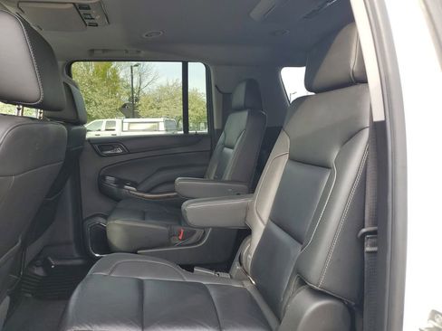 Used 2018 Chevrolet Suburban LT AWD/4WD image 9