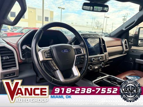 Used 2022 Ford F350 Platinum image 12