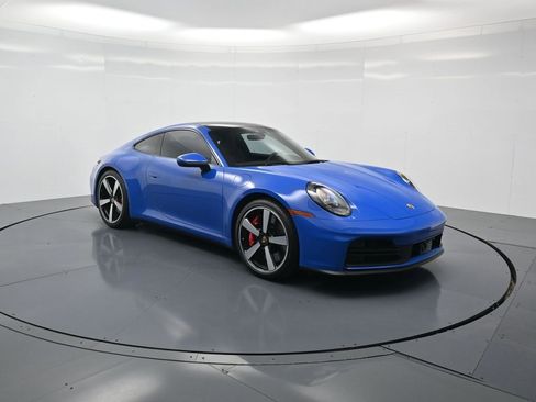 Used 2025 Porsche 911 Carrera S image 32