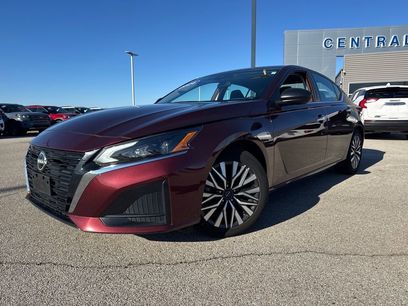 Used 2024 Nissan Altima 2.5 SV