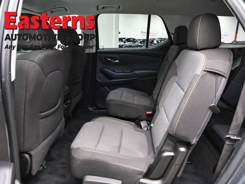 Used 2021 Chevrolet Traverse LT AWD/4WD image 22