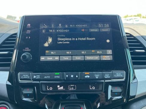 Used 2019 Honda Odyssey EX image 16