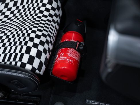 Used 2016 Porsche 911 GT3 RS image 61