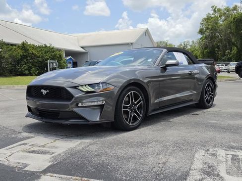 Used 2020 Ford Mustang Premium RWD image 9