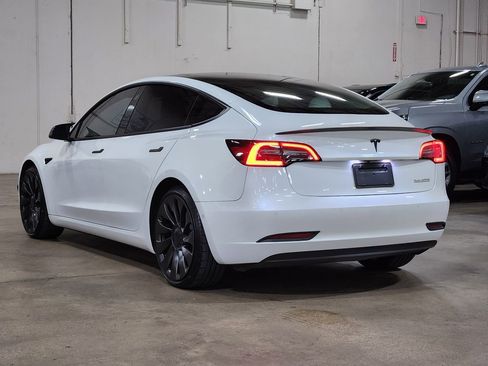 Used 2022 Tesla Model 3 Performance image 11