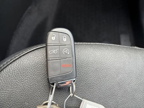 Used 2026 Jeep Compass Trailhawk AWD/4WD image 21