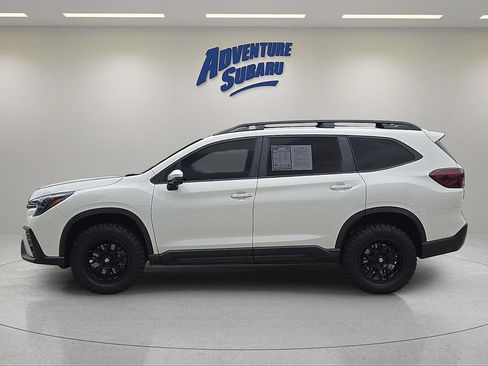 Used 2023 Subaru Ascent Touring AWD/4WD image 4