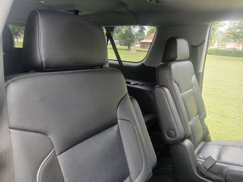 Used 2019 Chevrolet Suburban LT AWD/4WD image 41