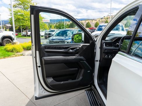 Used 2021 GMC Yukon Denali image 20