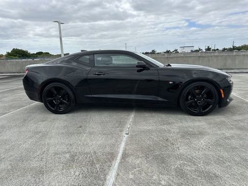 Used 2018 Chevrolet Camaro LT RWD image 40